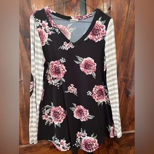 Black/floral/striped top